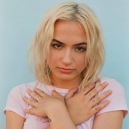 Chloe Lilac in Dallas