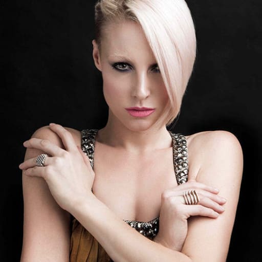 Emma Hewitt Concerts in Dallas